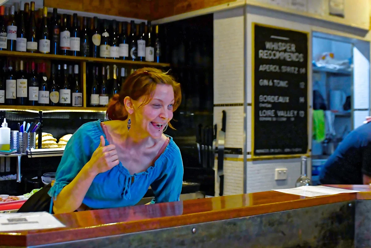 Vibe, Whisper Wine Bar