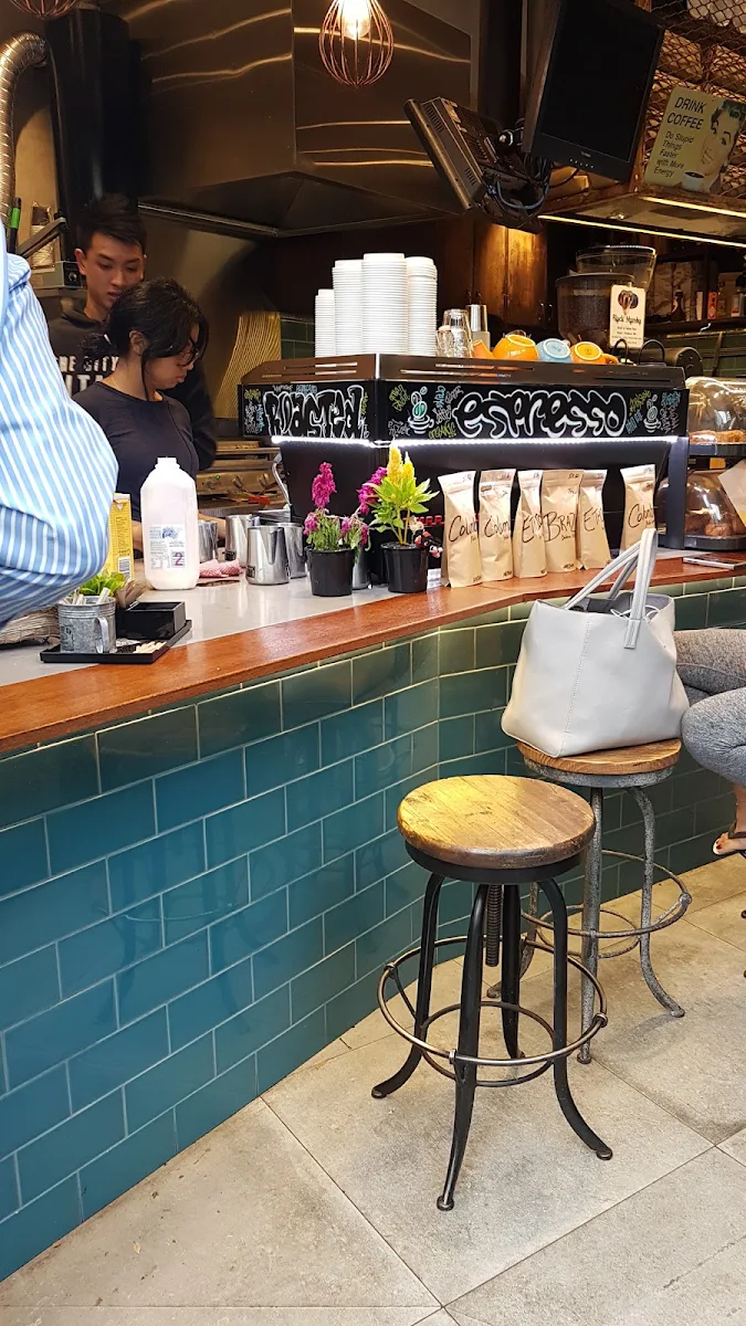 Vibe, Cofi House