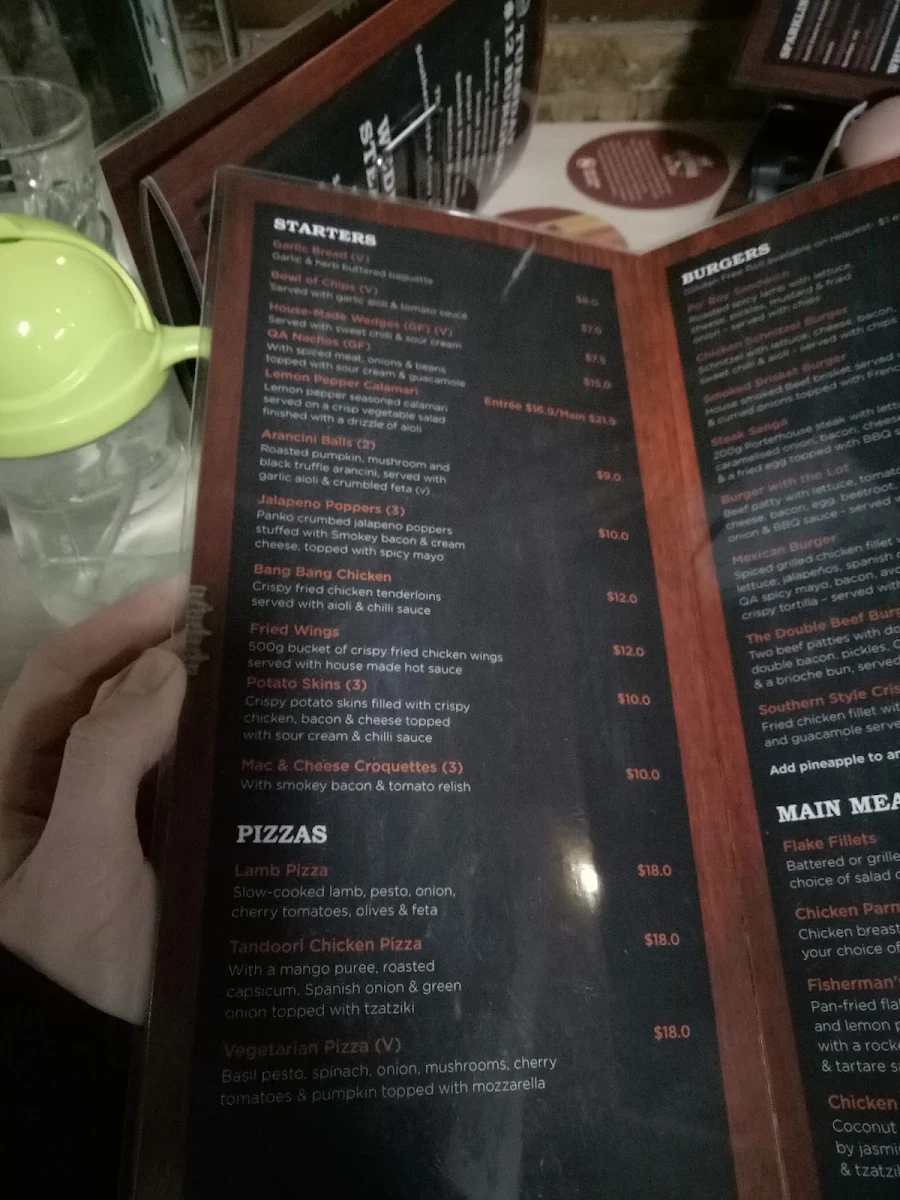 Menu, Queens Arms Hotel