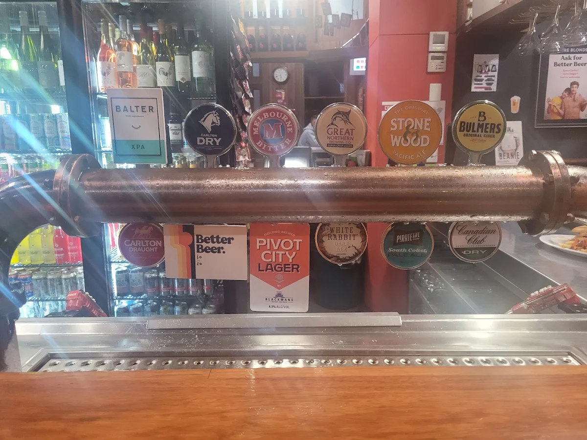 Vibe, Queens Arms Hotel