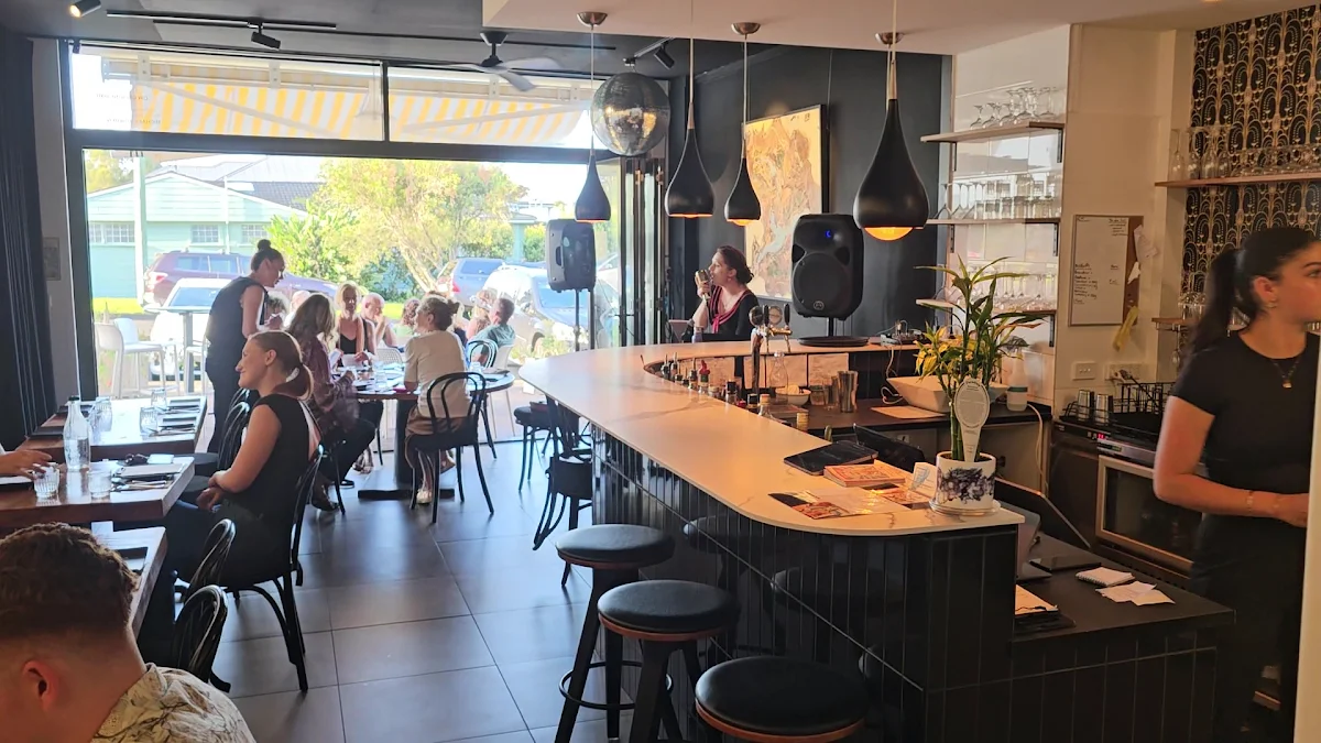 Vibe, Cin Cin Restaurant & Wine Bar