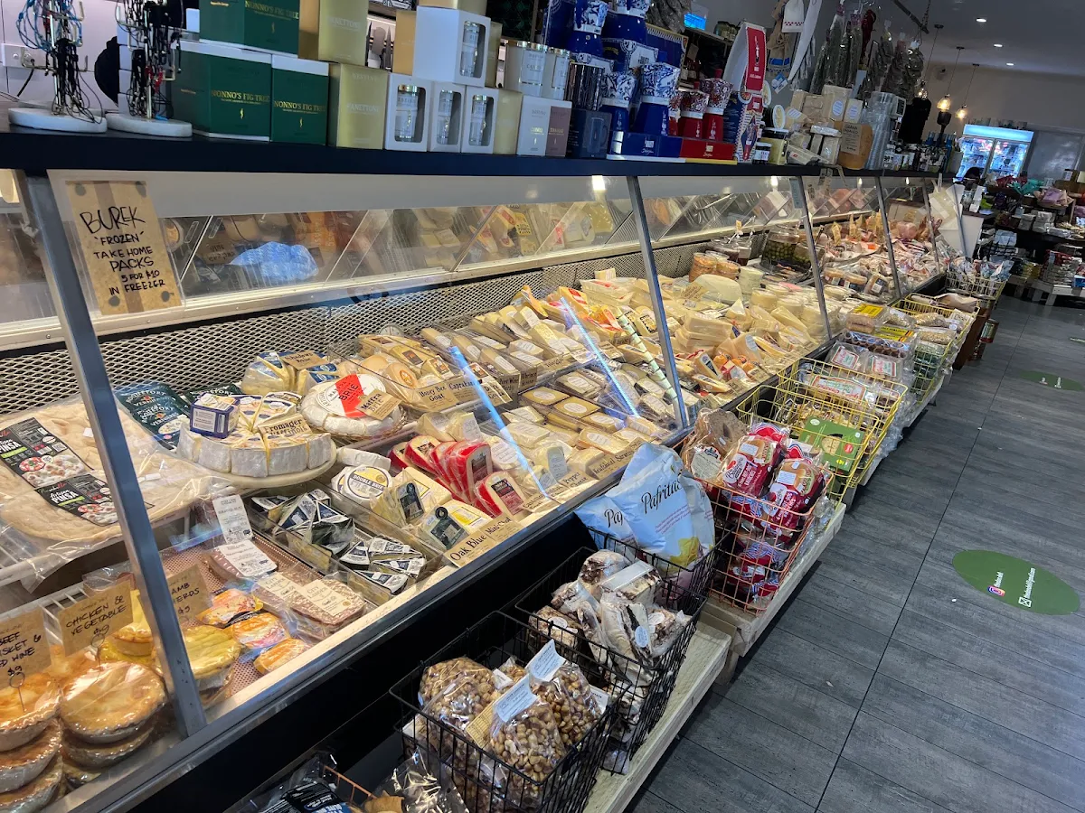 Vibe, The Don Deli