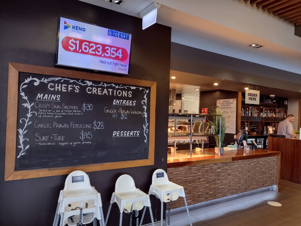 Menu, Coomera Tavern