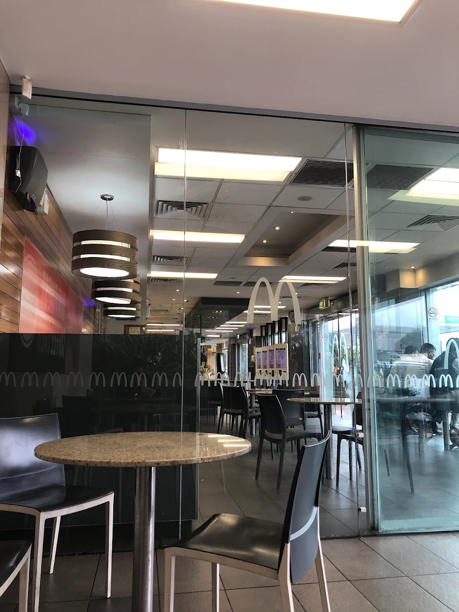 Vibe, McDonald's Melbourne Airport
