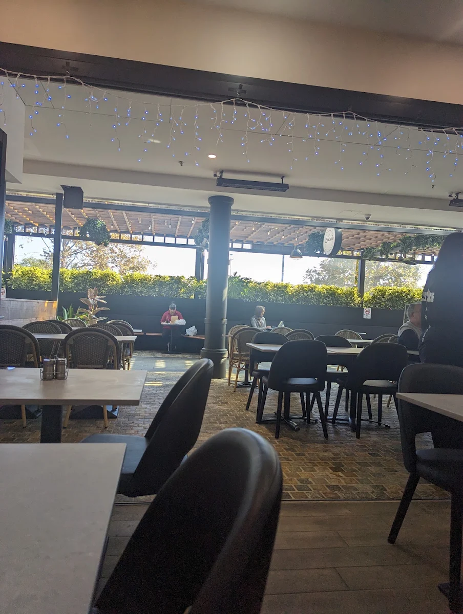 Vibe, La Roche Restaurant