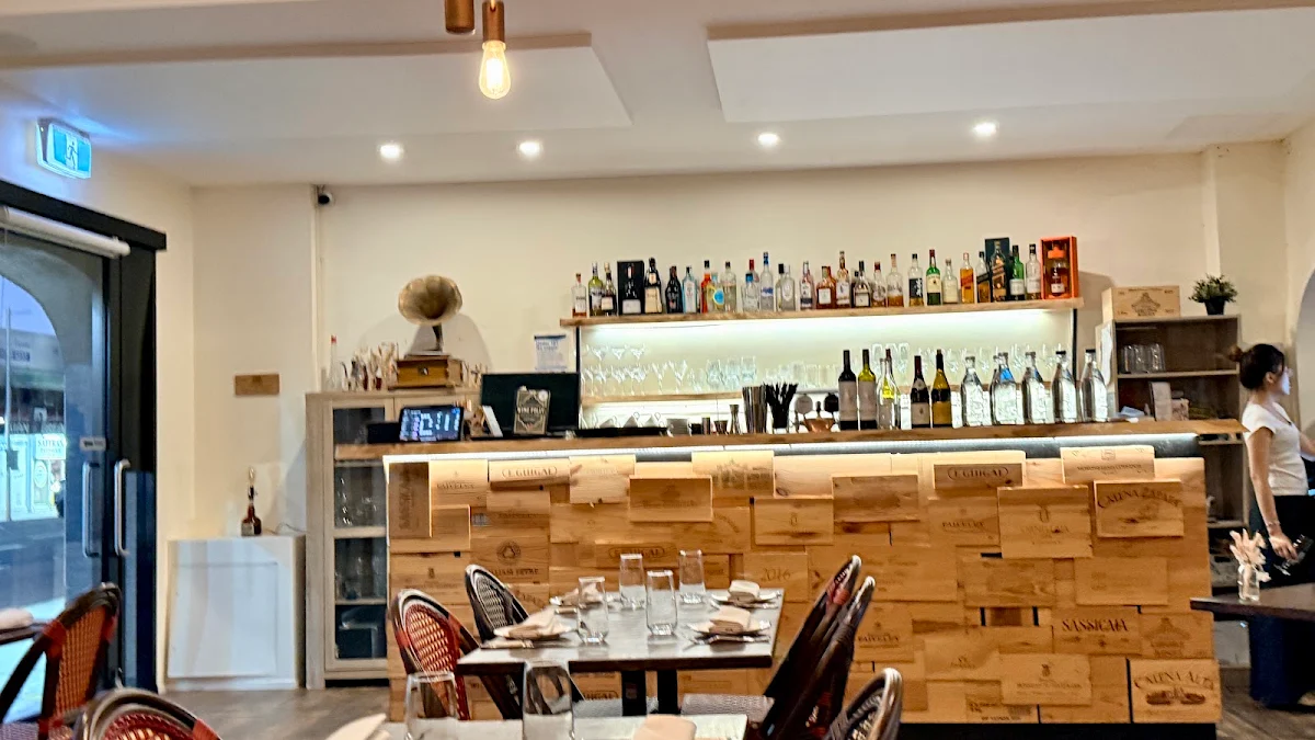 Vibe, La Boucherie French Restaurant