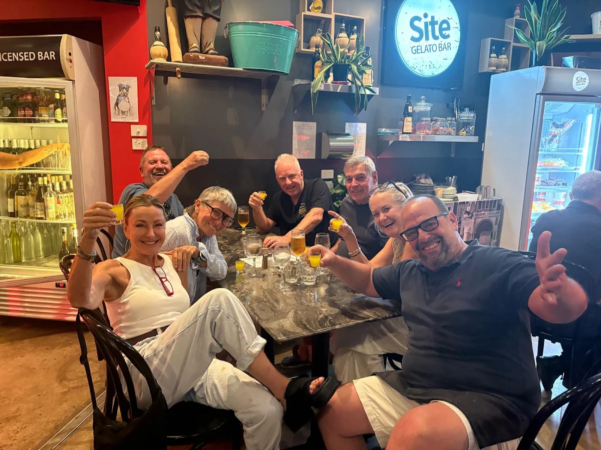 Vibe, Site Pizza Little Bay