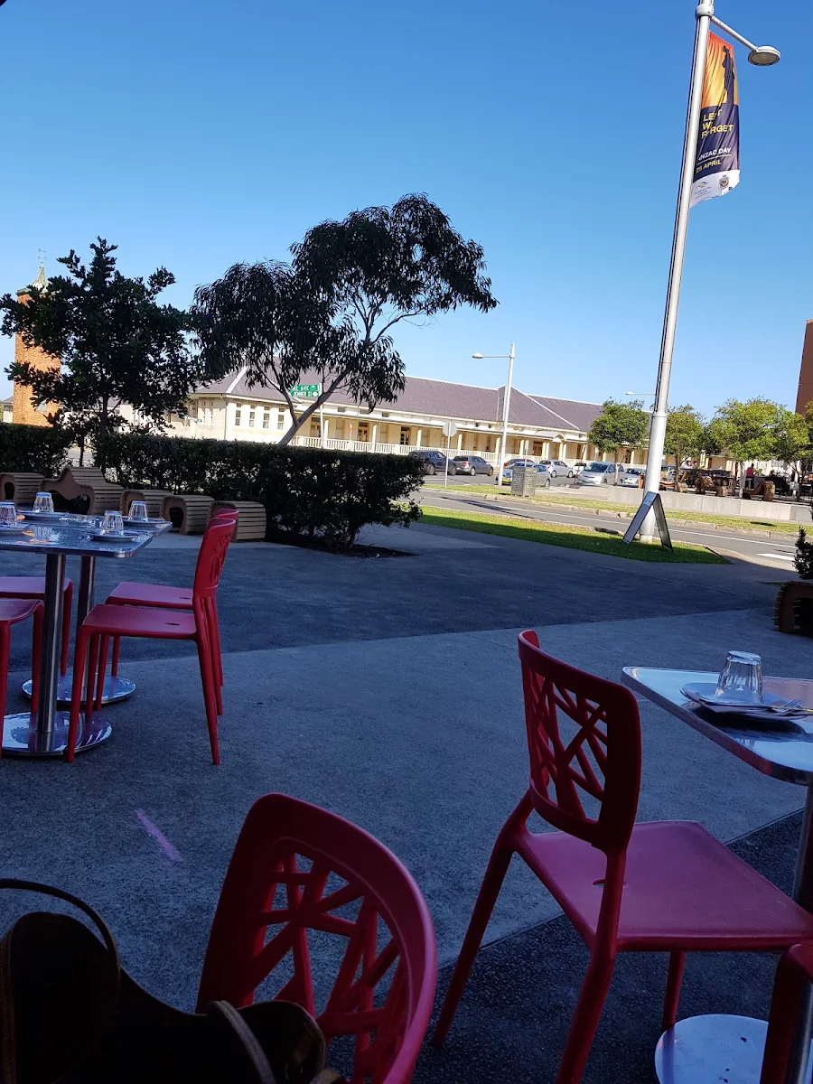 Vibe, Site Pizza Little Bay