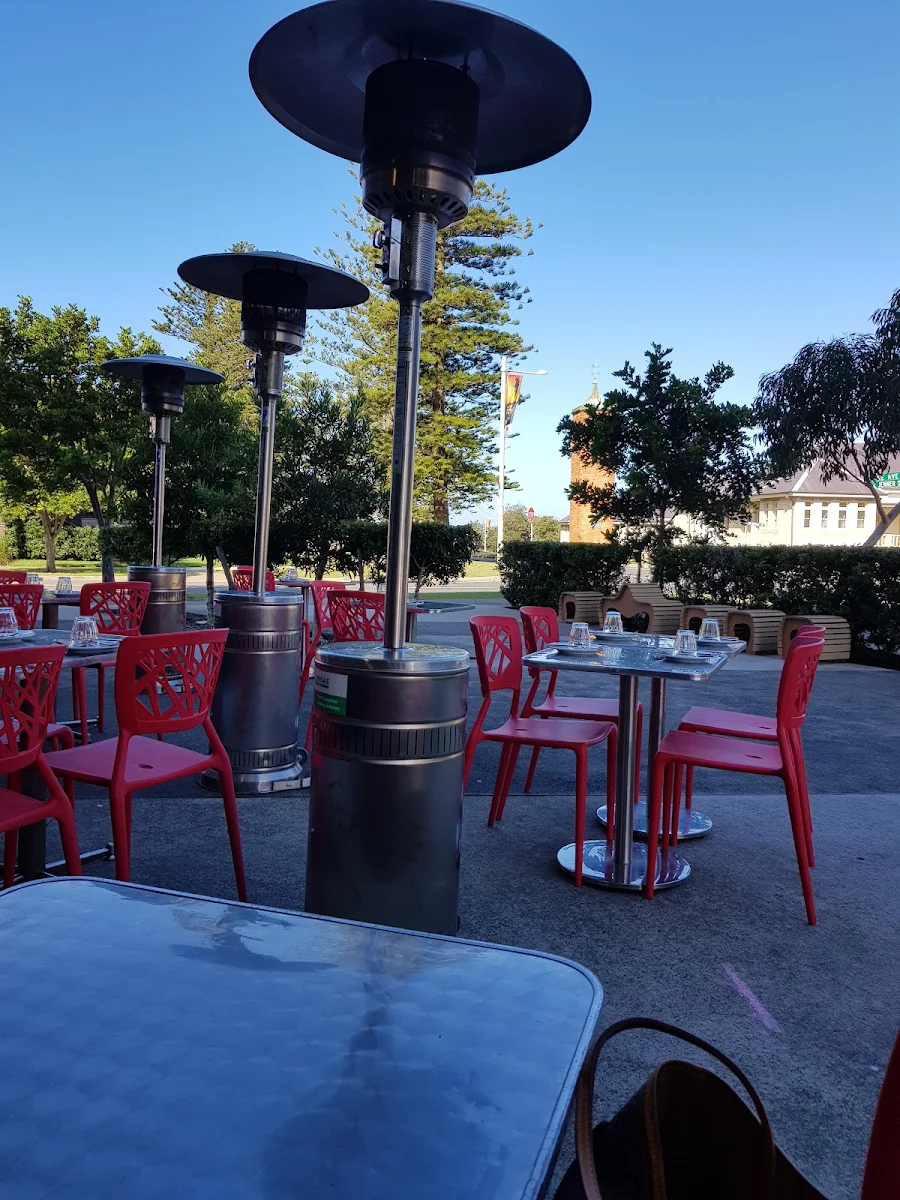 Vibe, Site Pizza Little Bay