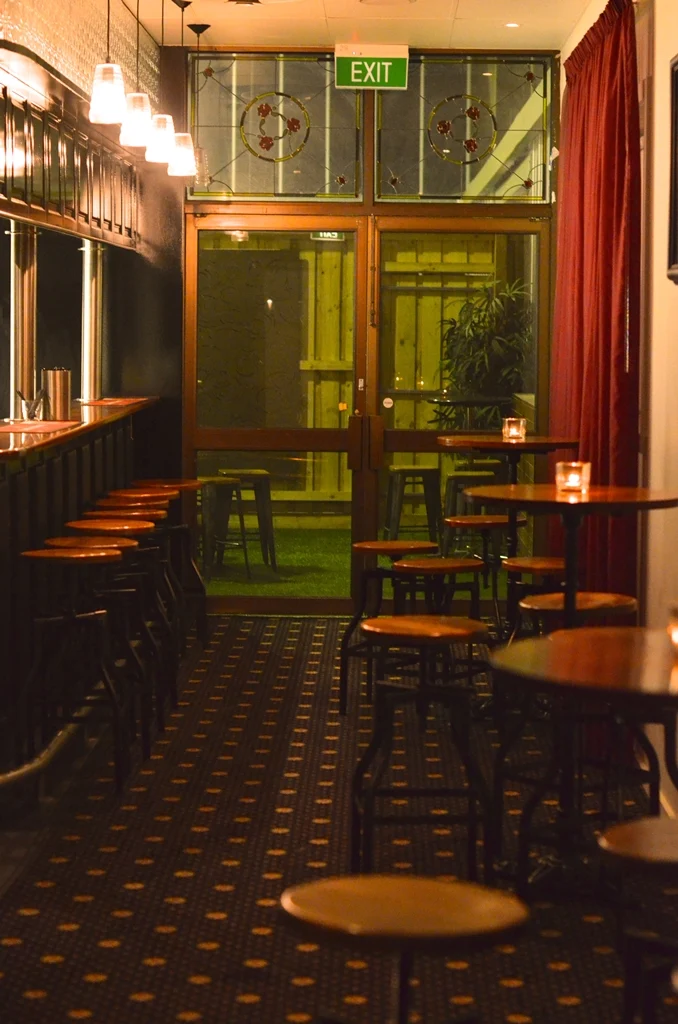 Vibe, The Lilydale International