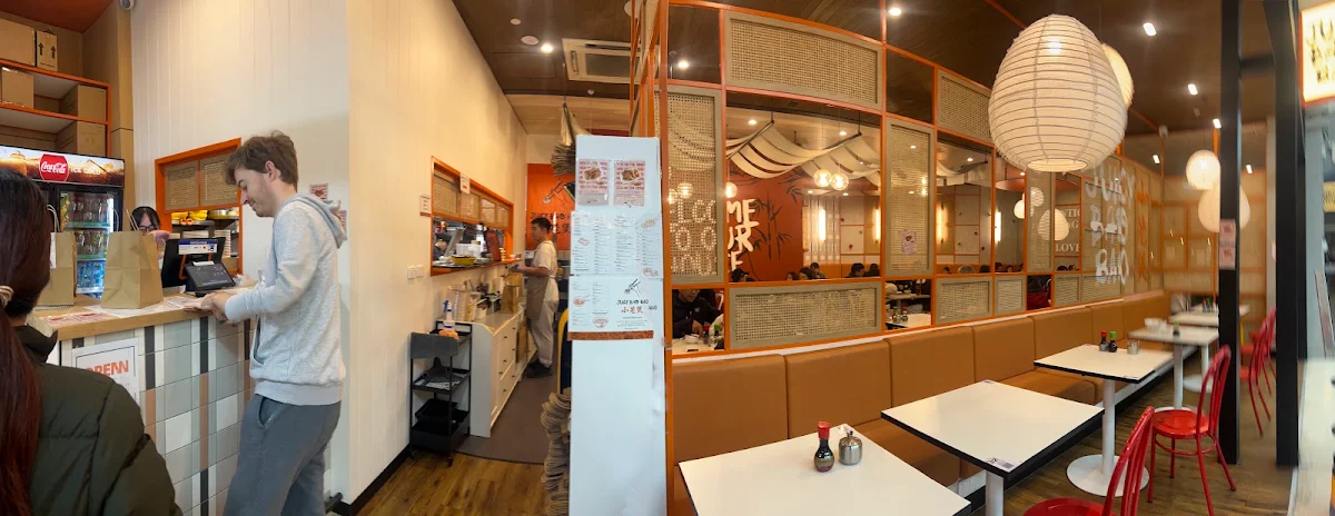 Vibe, Juicy Bao Bao Southlands 小笼煲 Southlands 店