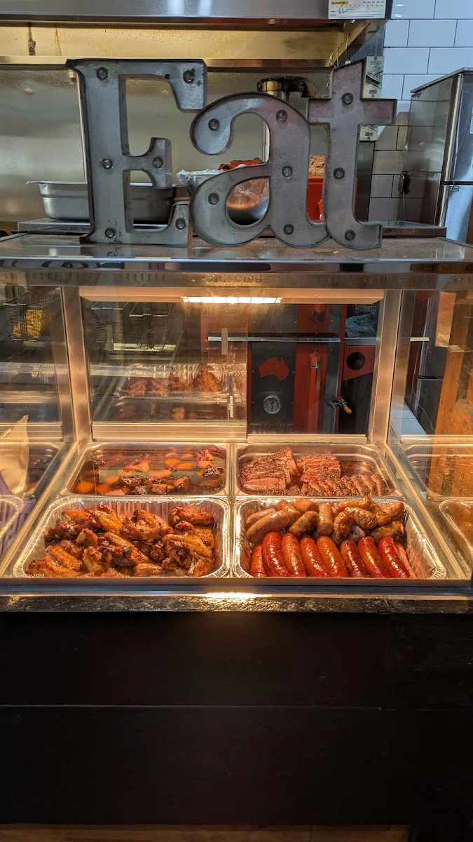 Vibe, Smoke N Grill