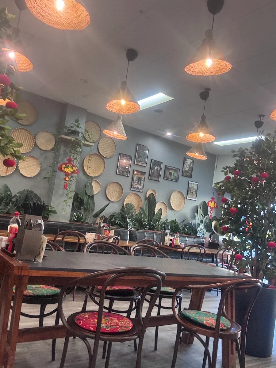Vibe, PON Restaurant