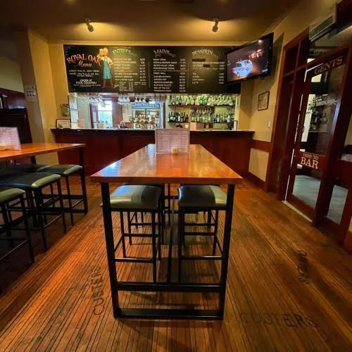 Vibe, Royal Oak Hotel