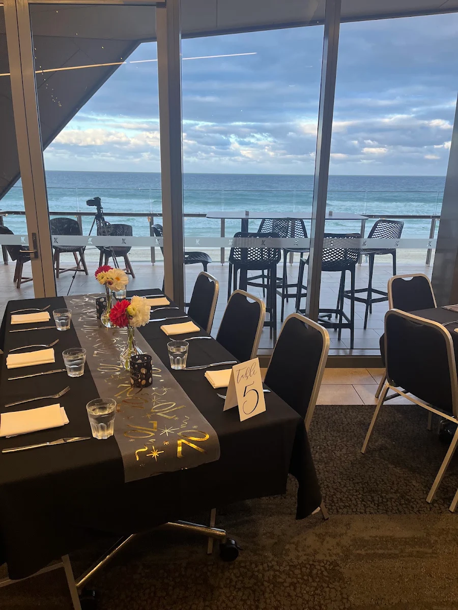 Vibe, Kurrawa Surf Club