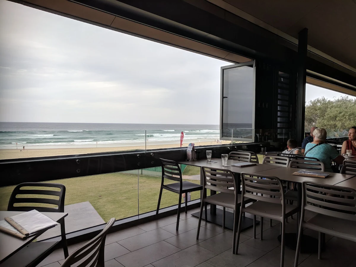 Vibe, Kurrawa Surf Club