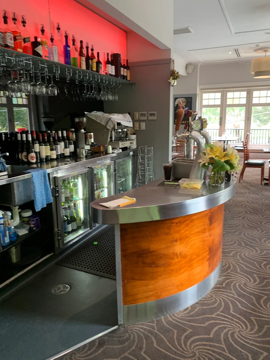 Vibe, Parkview Hotel Alexandria
