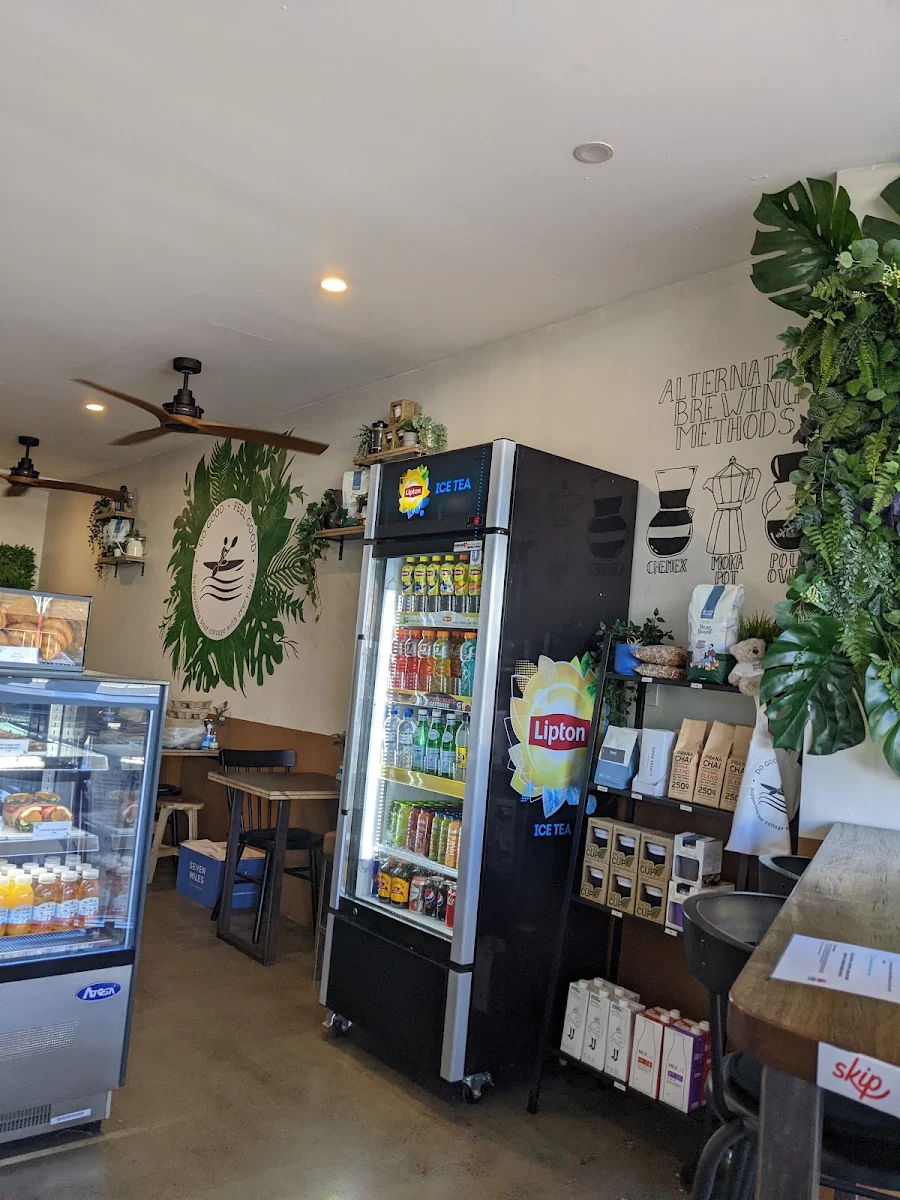 Vibe, Lakehouse Cafe Narrabeen