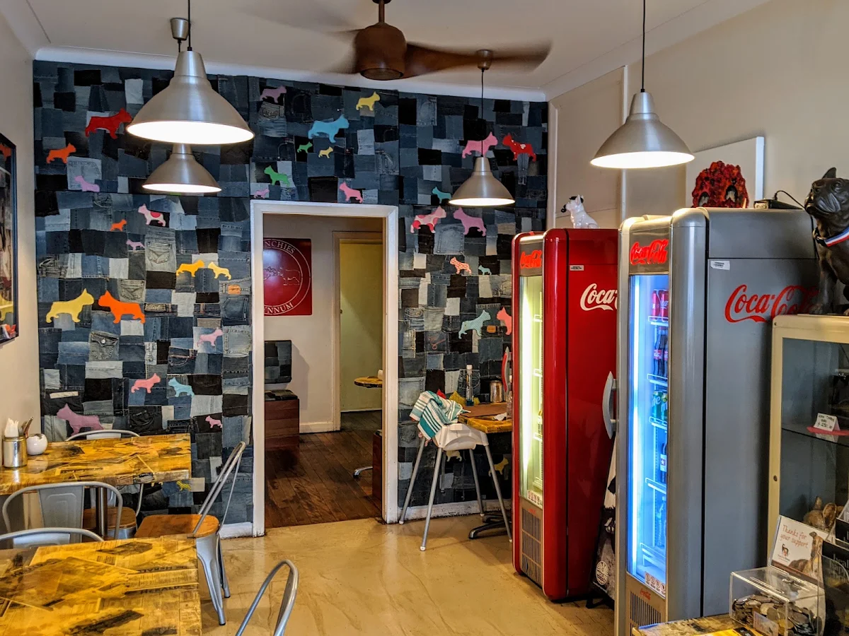 Vibe, Frenchies Cafe Wynnum
