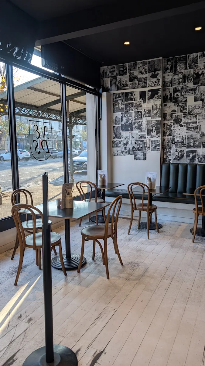 Vibe, Ned’s Bake & Bistro Middle Park