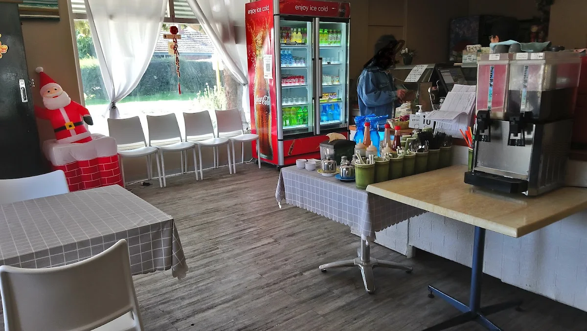 Vibe, Cargill Cafe
