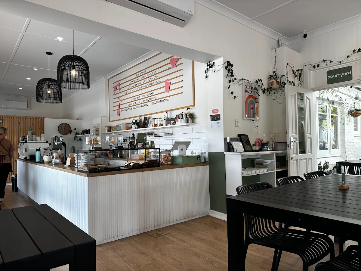 Vibe, Sublime Cafe