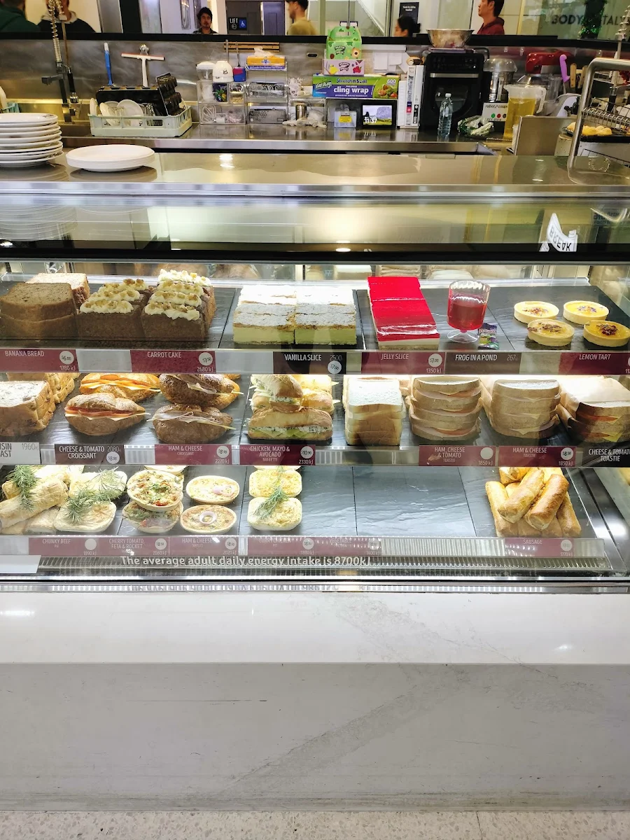 Vibe, Muffin Break Airport West