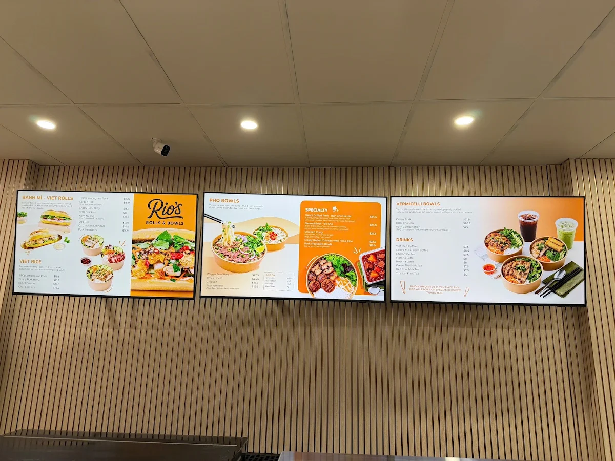 Menu, Rio's Rolls and Bowls