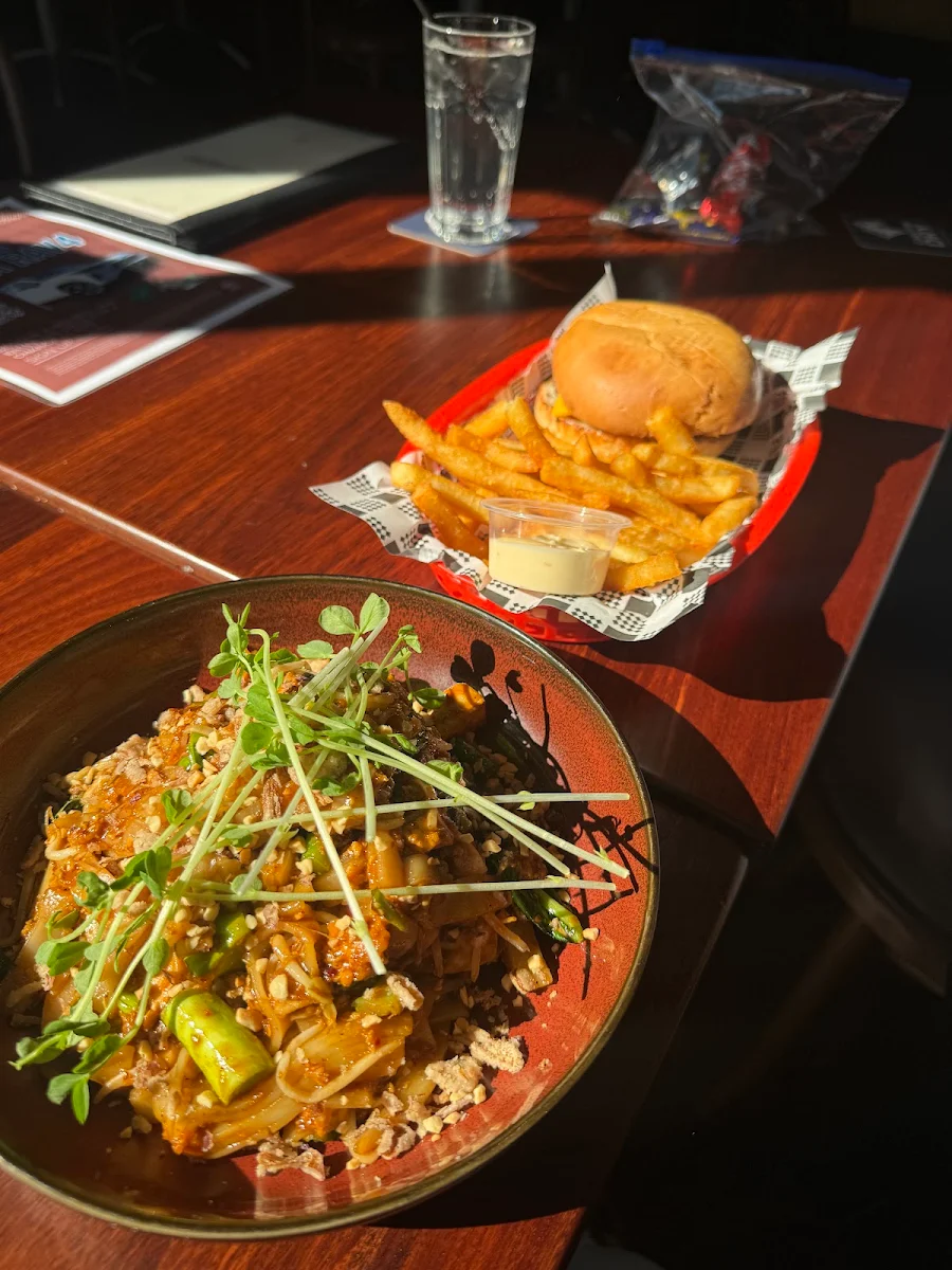 Food & drink, Quakers Inn