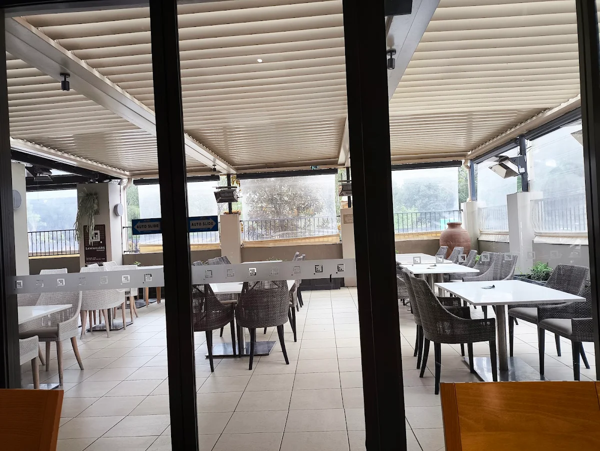 Vibe, Quakers Inn