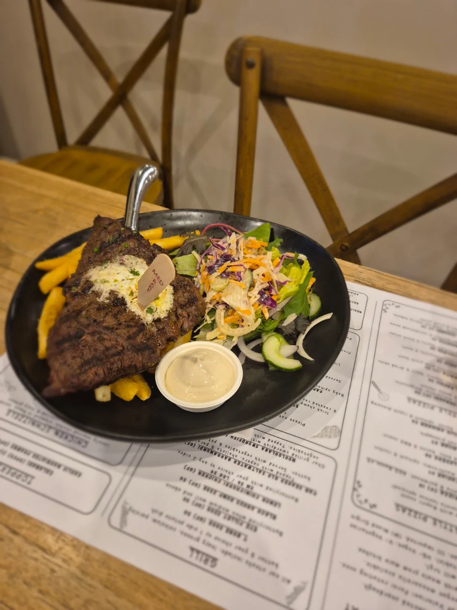 Menu, Cooroy Hotel