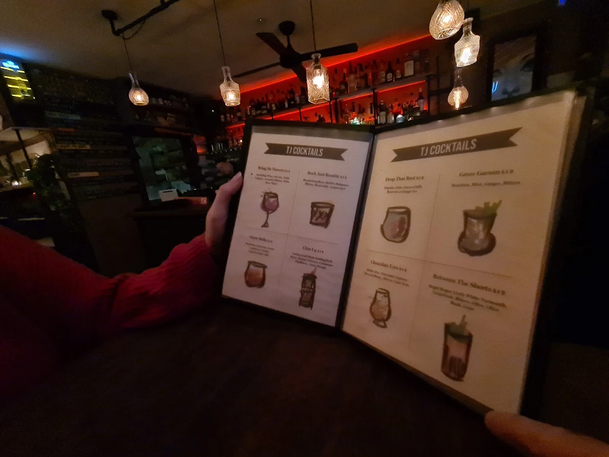 Menu, Titus Jones Marrickville