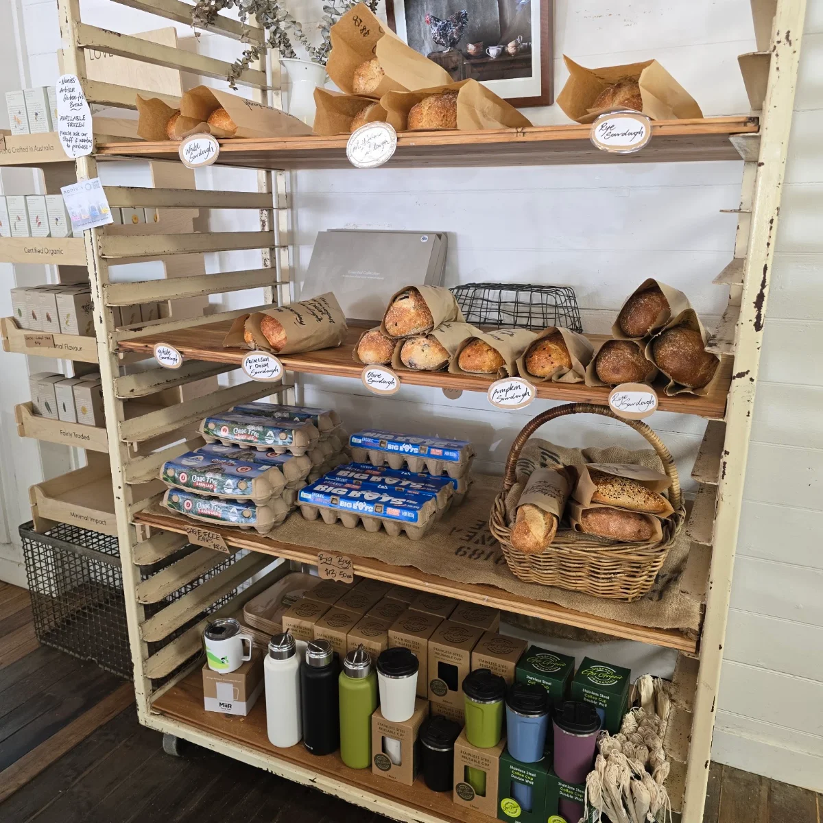 Vibe, Eudlo General Store