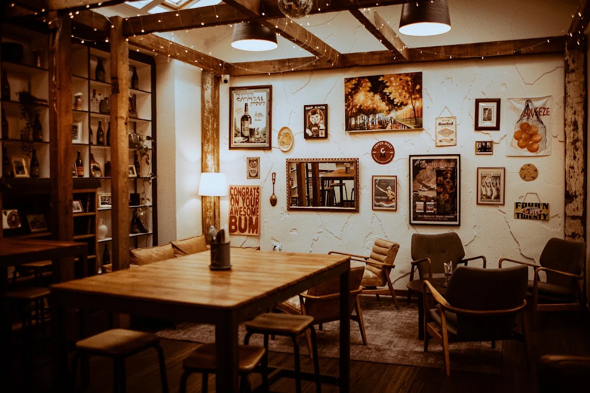 Vibe, The Barrel Room