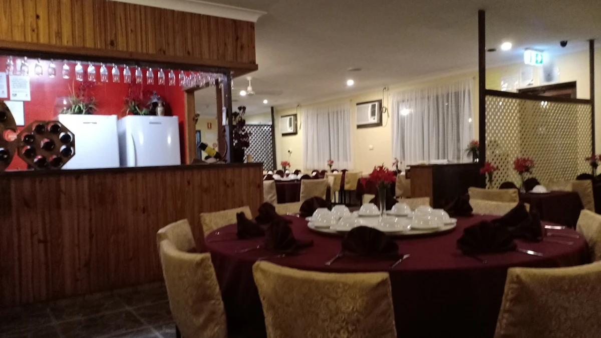 Vibe, The Pineapple Patch Family Restaurant