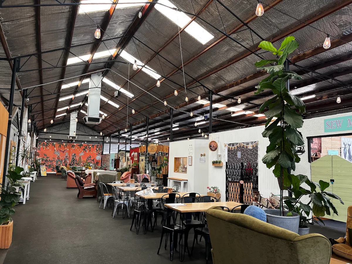 Vibe, Paper Route Coffee