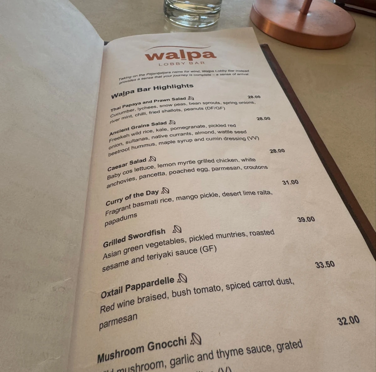 Menu, Waḻpa Lobby Bar