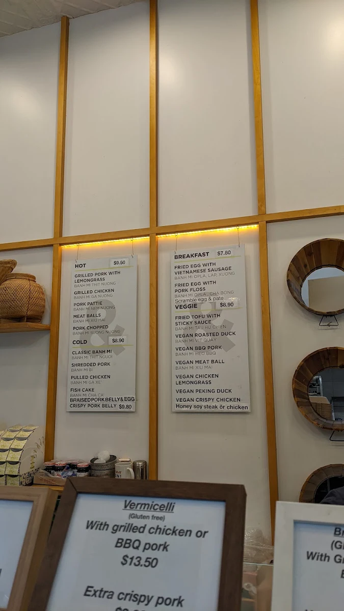 Menu, Mr & Mrs Banhmi