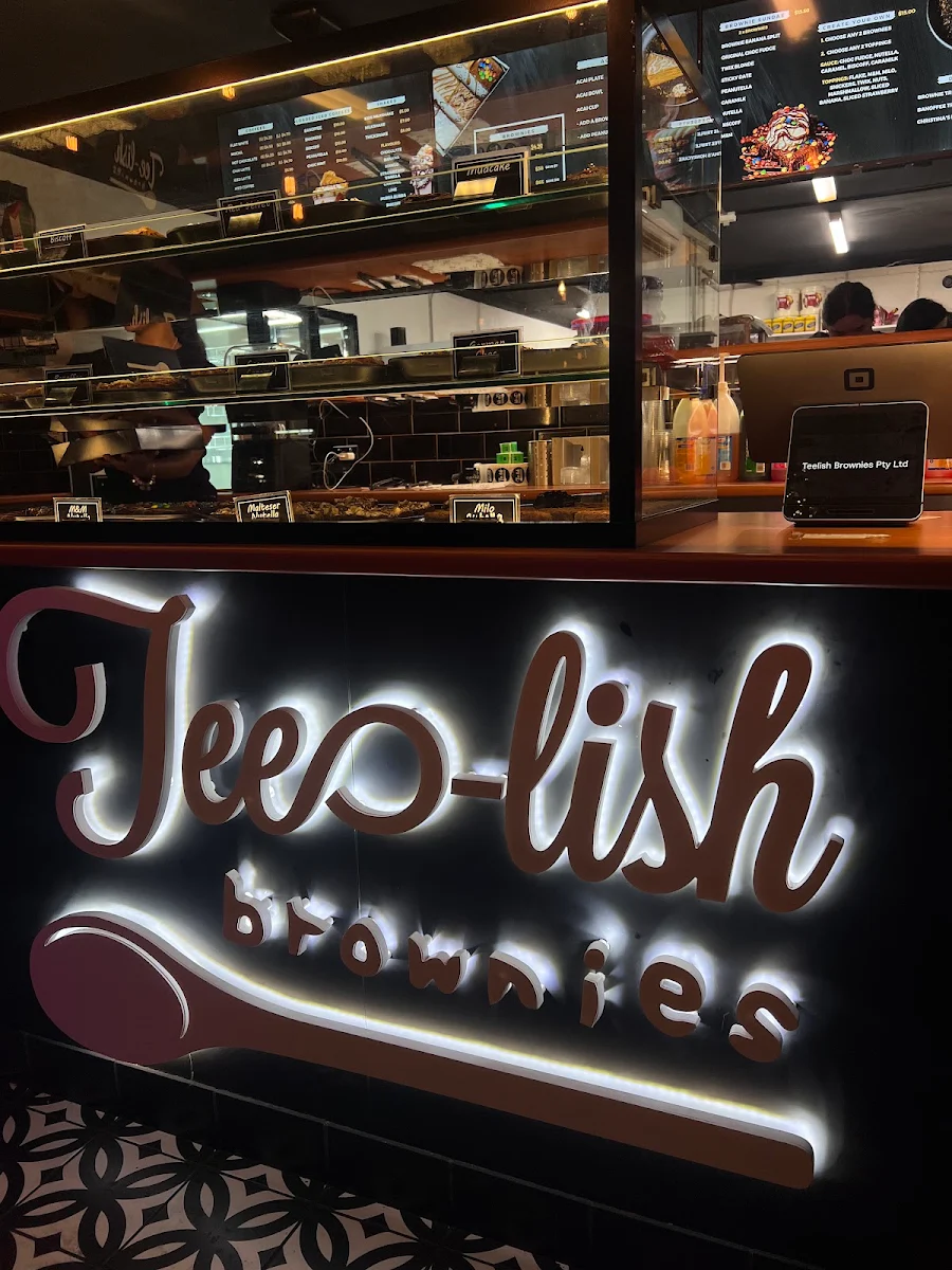 Menu, Tee-Lish Brownies