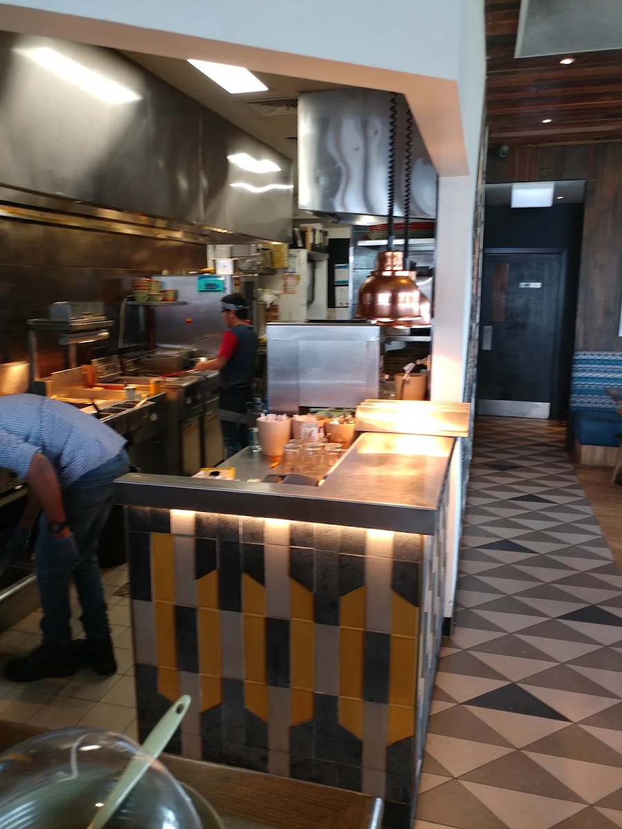 Vibe, Nando's Lynbrook