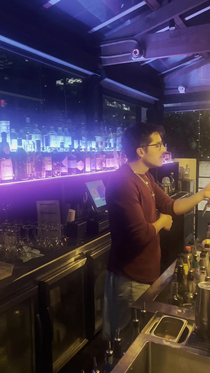 Vibe, Goldilocks Rooftop Bar