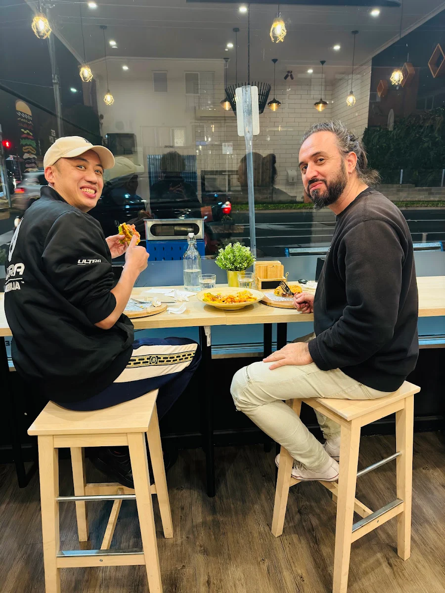 Vibe, Pounders Burgers & Krispy Chook - Balwyn North