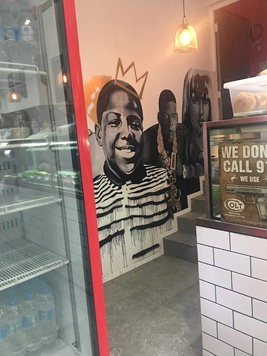 Vibe, Brooklyn Bridge Deli