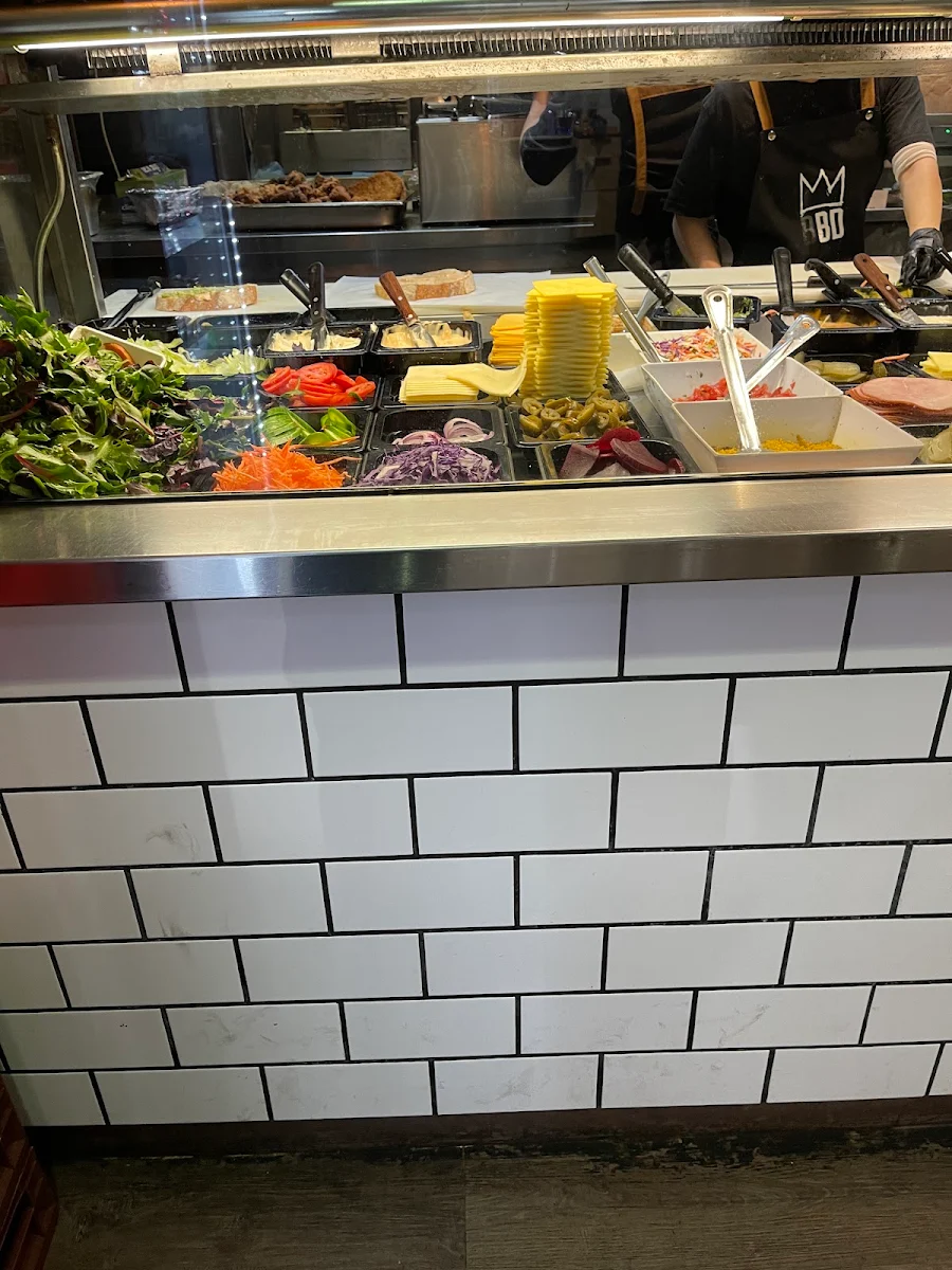 Vibe, Brooklyn Bridge Deli