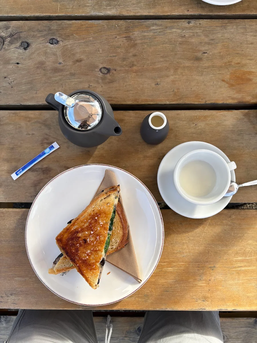 Food & drink, Riverbank Cafe