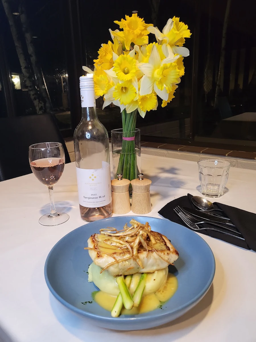 Food & drink, Ewe'N Me Restaurant