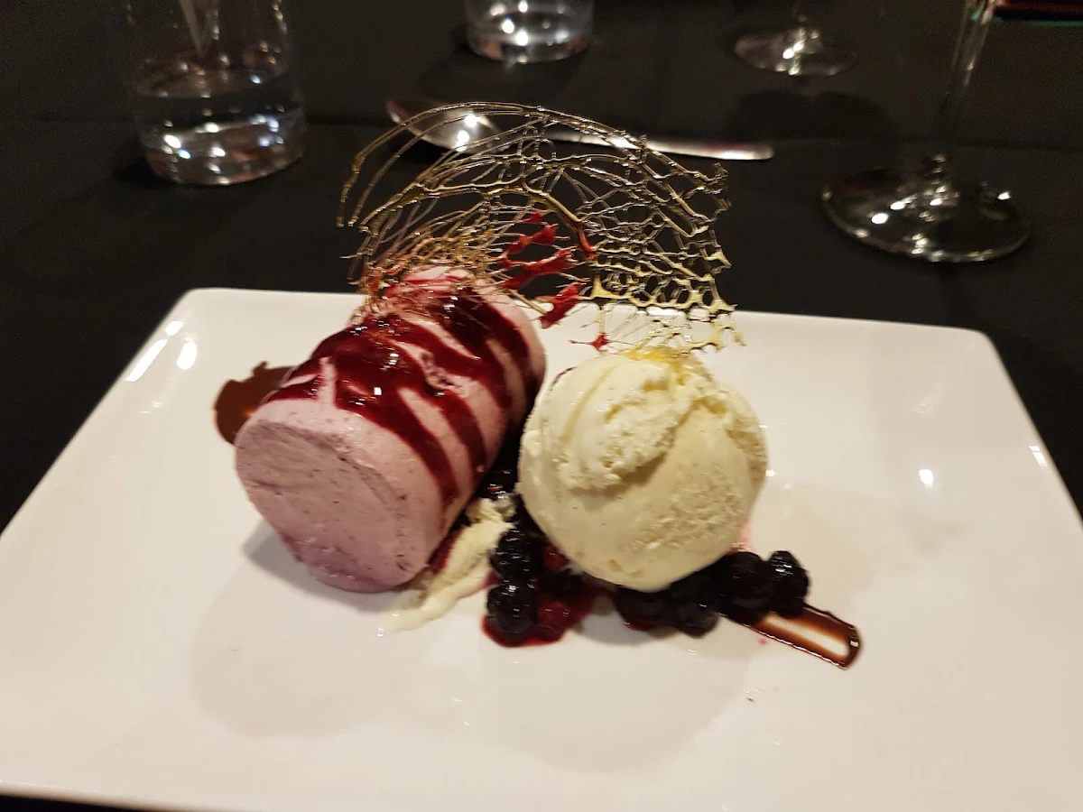 Food & drink, Ewe'N Me Restaurant