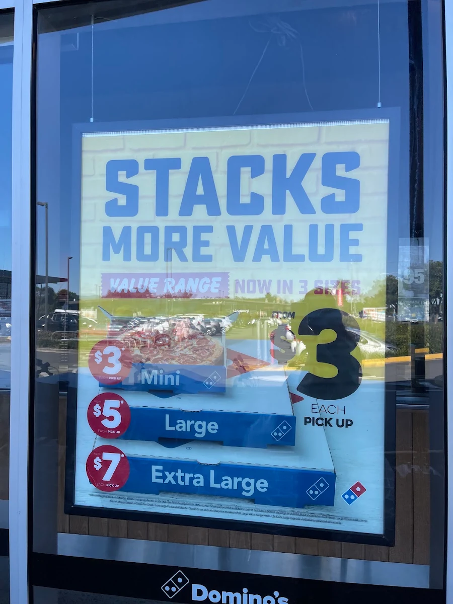 Menu, Domino's Pizza Crestwood Plaza