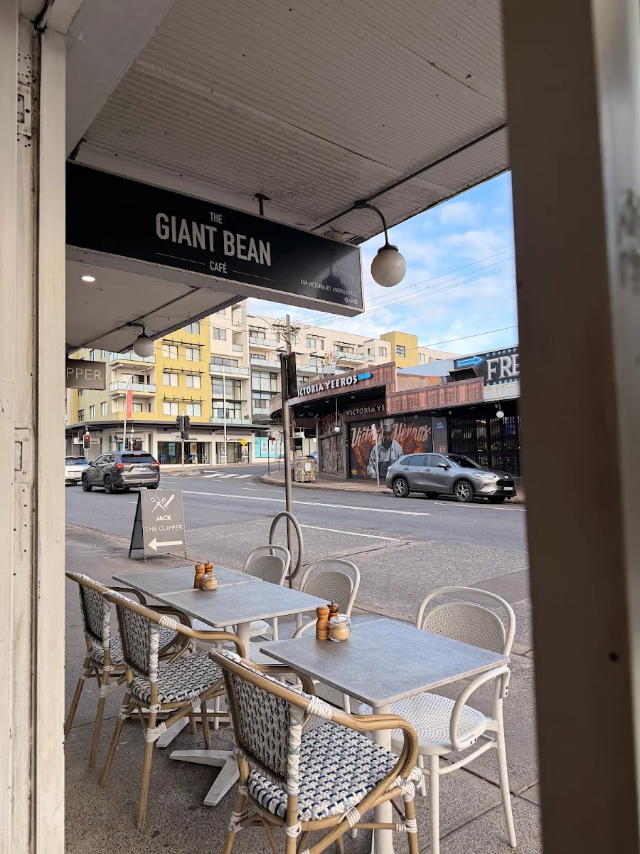 Vibe, The Giant Bean Cafe