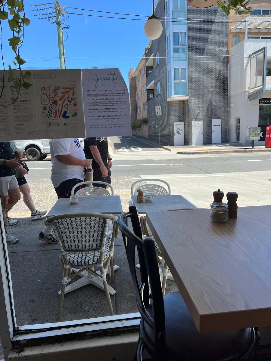 Vibe, The Giant Bean Cafe